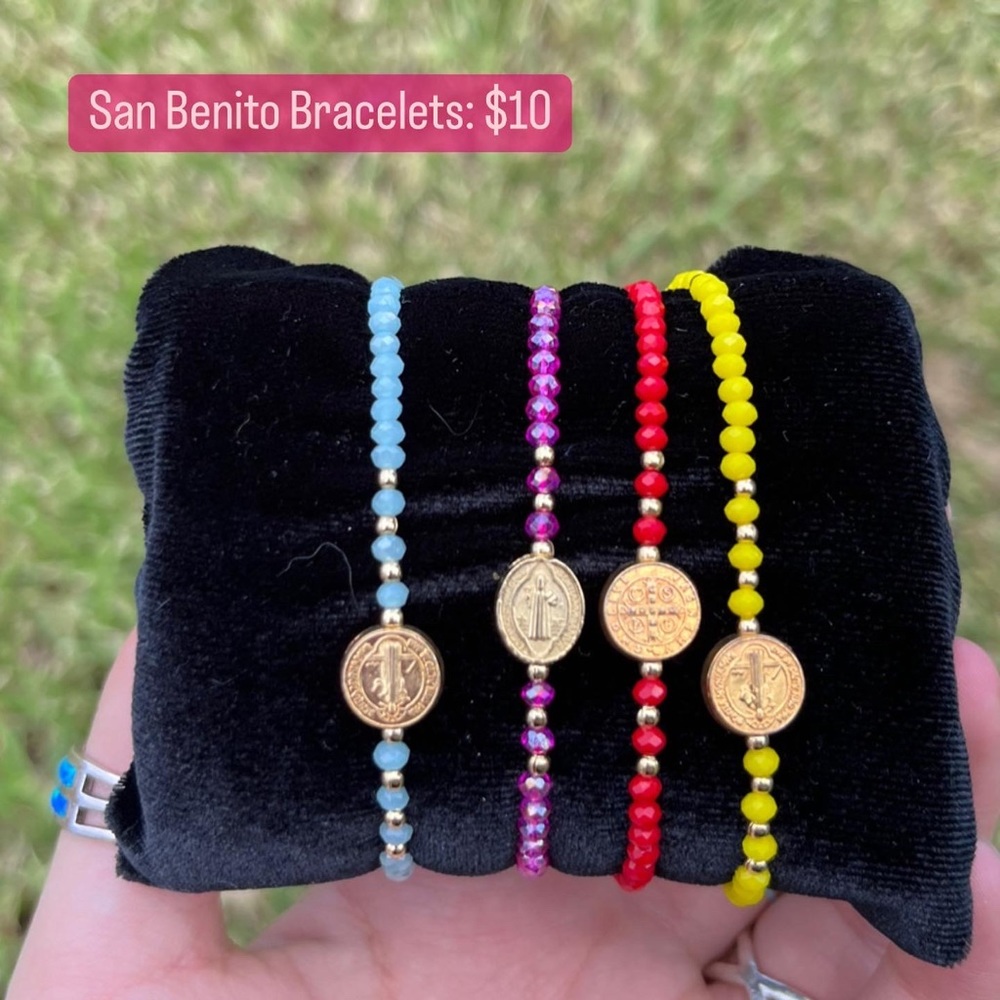 selling these on INSTAGRAM @findasluxe